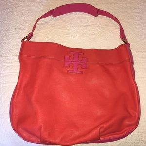 Tory Burch leather stacked T hobo!